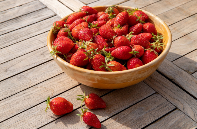 Обои картинки фото еда, клубника,  земляника
