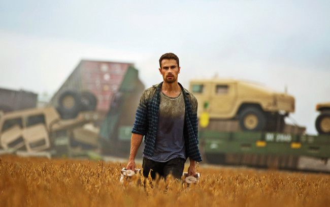 Обои картинки фото кино фильмы, how it ends, мужчина, канистры, машины, поле