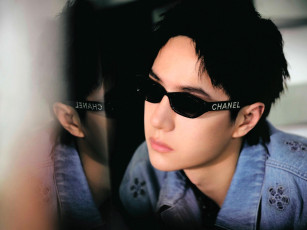 Картинка мужчины wang+yi+bo лицо очки