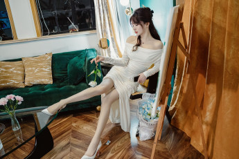 Картинка девушка+-+girl девушки -+азиатки девушка женщина брюнетка темноволосая сексуальная модель звезда позирует разная обувь верхняя стильная одежда нижнее эротическое бельё трусы лифчик колготки чулки аксессуары макияж и множество элементов на фотографии