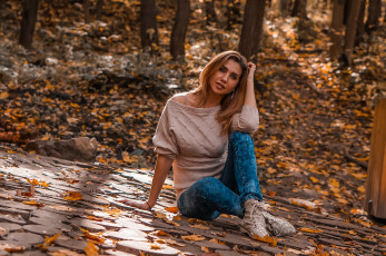 Картинка девушка+-+girl девушки -+брюнетки +шатенки девушка женщина шатенка темноволосая сексуальная модель звезда позирует разная обувь верхняя стильная одежда нижнее эротическое бельё трусы лифчик колготки чулки аксессуары макияж и множество элементов на фотографии