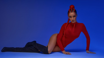 обоя девушка - girl, девушки, - рыжеволосые и разноцветные, девушка, женщина, разноцветная, сексуальная, модель, звезда, позирует, разная, обувь, верхняя, стильная, одежда, нижнее, эротическое, бельё, трусы, лифчик, аксессуары, макияж, колготки, чулки, и, множество, элементов, на, фотографии