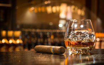 обоя еда, напитки, сигара, стакан, ром, алкоголь