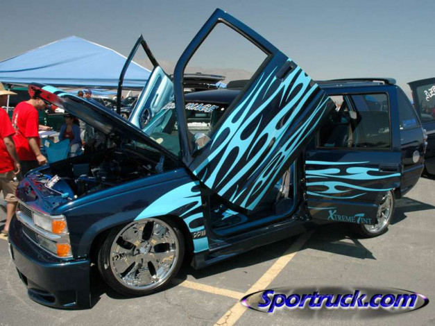 Обои картинки фото chevrolet, автомобили, выставки, уличные, фото