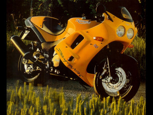 Картинка мотоциклы triumph