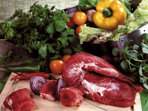 Обои картинки фото еда, мясные, блюда, помидоры, томаты, перец
