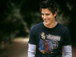 Картинка sean faris мужчины