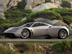 Картинка автомобили pagani huayra