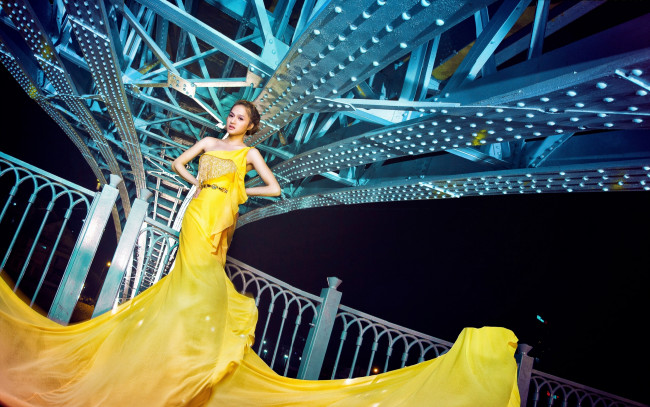 Обои картинки фото h&, 432, 417, ng giang idol, музыка, мост, транссексуал, платье, huong, giang, idol