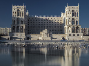 Картинка города баку+ азербайджан house of government