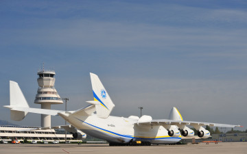 Картинка авиация грузовые+самолёты крыло