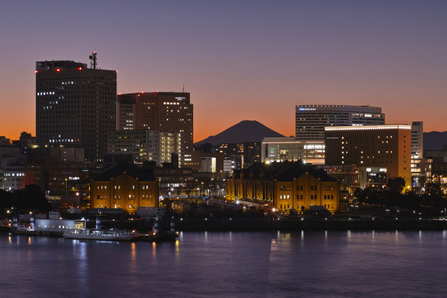 Обои картинки фото города, - огни ночного города, takaten, город, ночь, вода, огни, здания