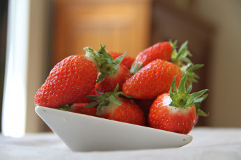 Картинка еда клубника +земляника ягоды