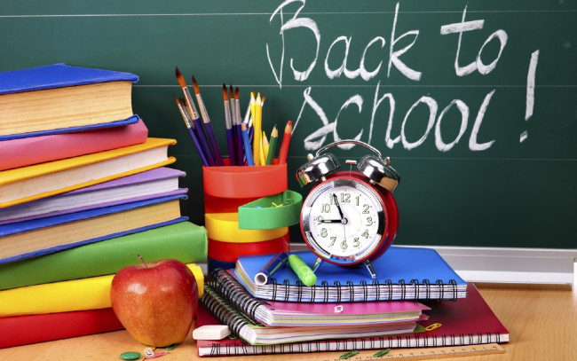 Обои картинки фото праздничные, день знаний, надпись, яблоко, будильник, тетради, учебники