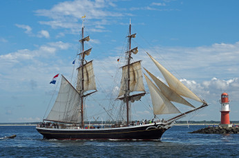 Картинка корабли парусники мачты паруса