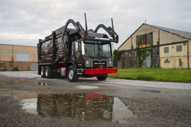 Обои картинки фото автомобили, мусоровозы, mack