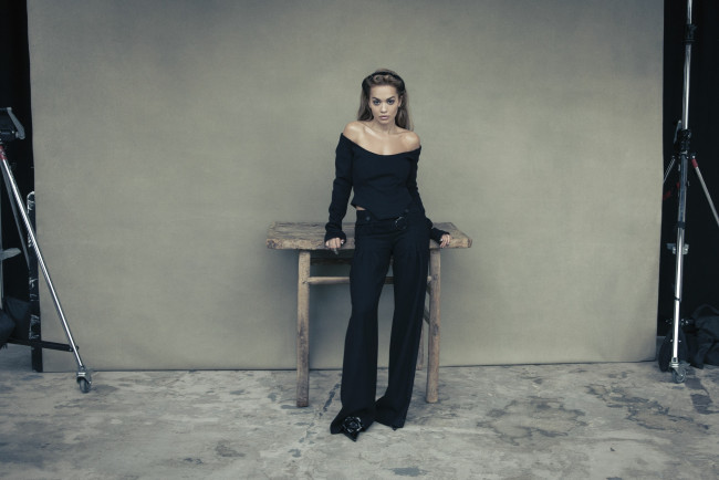 Обои картинки фото rita ora 2022 singer, музыка, rita ora, рита, сахатчу, ора, британская, певица, автор, песен, актриса