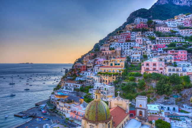 Обои картинки фото города, - панорамы, positano, campania, italy, amalfi, coast, gulf, of, salerno, позитано, кампания, италия, амальфитанское, побережье, салернский, залив, море, здания, пейзаж