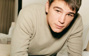 Картинка мужчины josh+hartnett актер лицо свитер