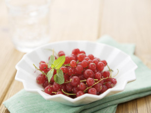 Картинка еда смородина