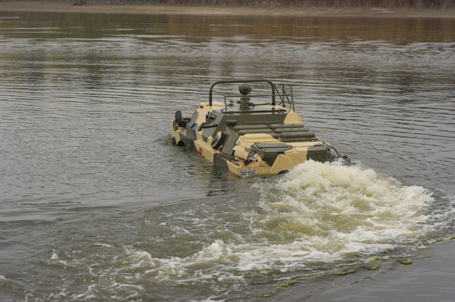 Обои картинки фото брдм, техника, военная, 1