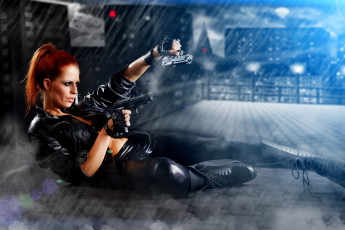 Картинка девушки -unsort+ девушки+с+оружием девушка поза оружие