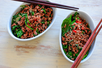 Картинка еда мясные+блюда зелень мясное блюдо второе