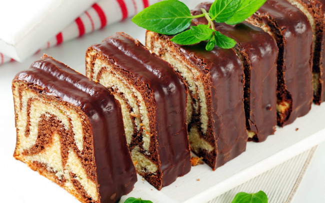 Обои картинки фото еда, пироги, мята, глазурь