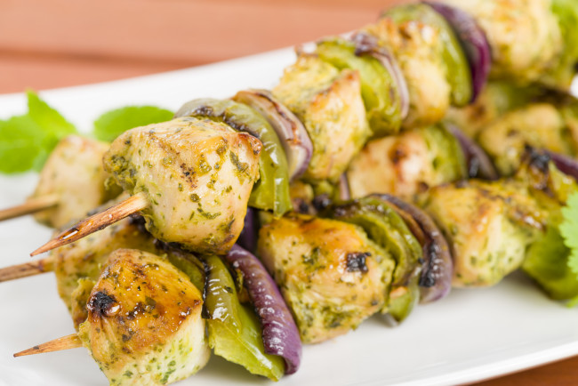 Обои картинки фото еда, шашлык,  барбекю, овощи, мясо