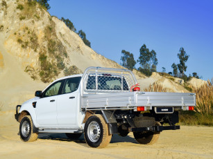 Картинка автомобили ford 2014г светлый za-spec chassis cab double ranger