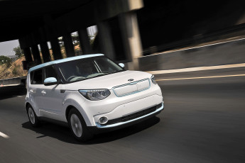 Картинка автомобили kia soul ev za-spec 2015г светлый