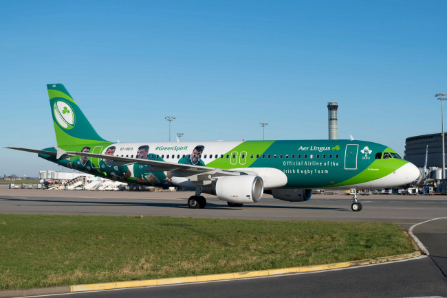 Обои картинки фото авиация, пассажирские самолёты, авиалайнер