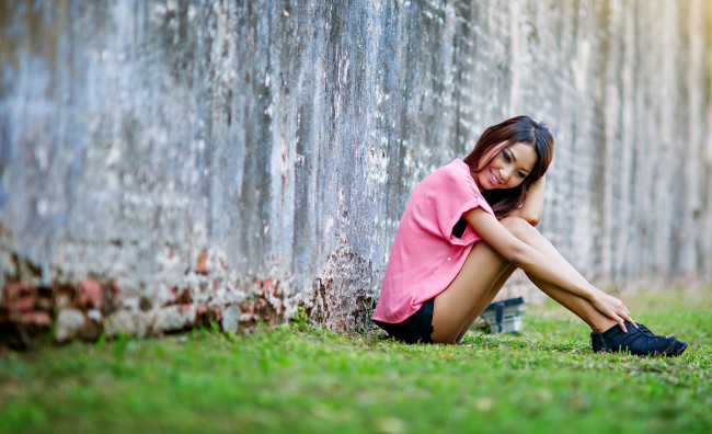 Обои картинки фото девушки, - брюнетки,  шатенки, брюнетка, поза