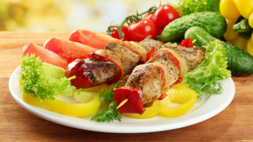 Картинка еда шашлык +барбекю помидоры огурцы перец