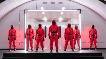 Картинка squid+game +the+challenge+ сериал+2023+–+ кино+фильмы ojingeo+geim+ сериал игра в кальмара вызов реальное тв jennie kwan