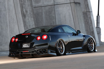 Картинка автомобили nissan datsun