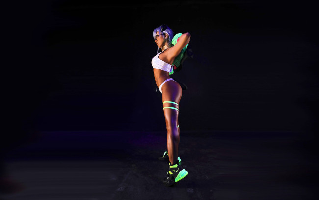 Обои картинки фото девушки, nonsummerjack, образ, белье, очки, куртка, кроссовки