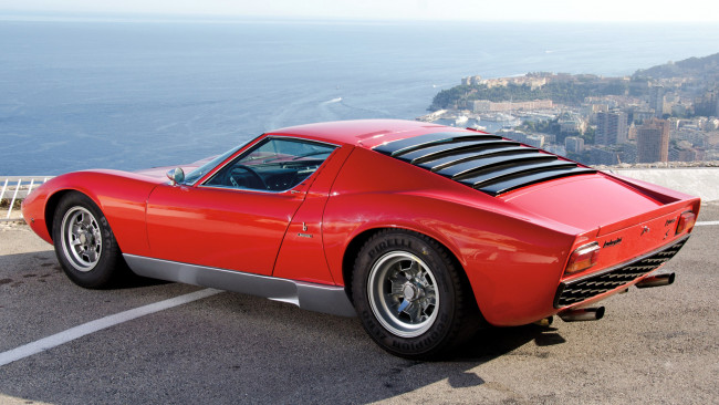 Обои картинки фото lamborghini, miura, автомобили, automobili, s, p, a, спортивные, италия