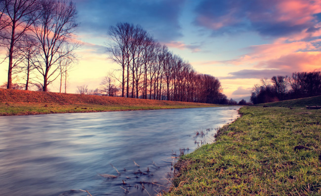 Обои картинки фото природа, реки, озера, река, деревья, облака