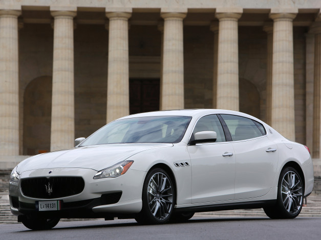 Обои картинки фото автомобили, maserati, quattroporte, светлый, 2013г