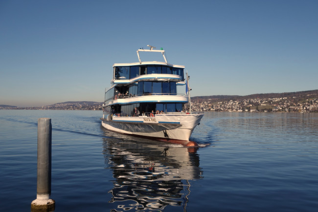 Обои картинки фото корабли, теплоходы, судно, прогулка, озеро