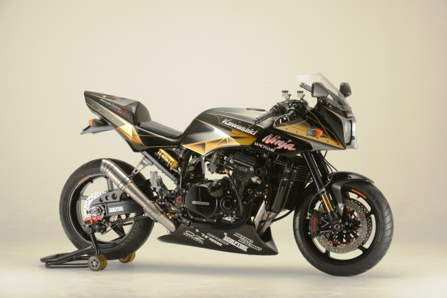 Обои картинки фото мотоциклы, kawasaki