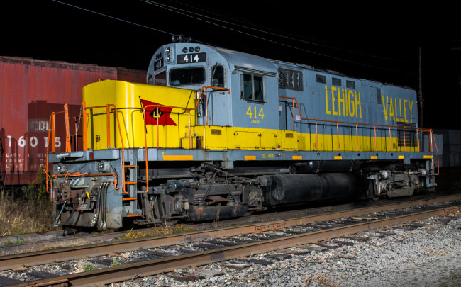 Обои картинки фото техника, локомотивы, дорога, локомотив, рельсы, железная