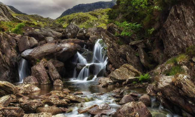 Обои картинки фото природа, водопады, лес, река