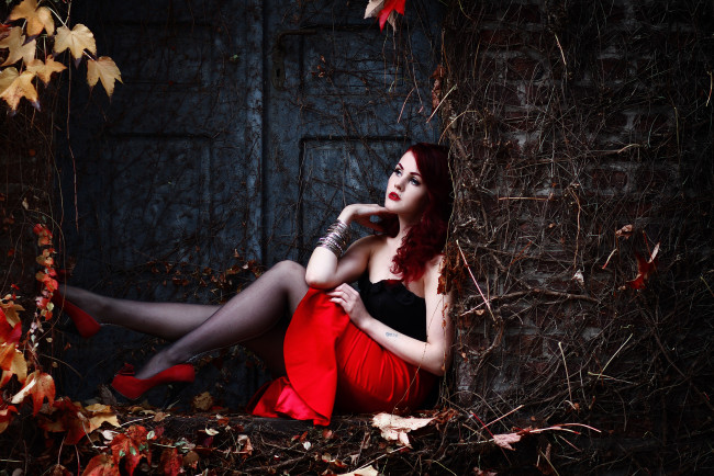 Обои картинки фото девушки, -unsort , брюнетки,  шатенки, юбка, туфли