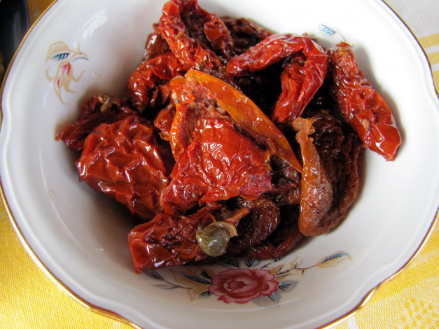 Обои картинки фото еда, салаты,  закуски, вяленые, помидоры