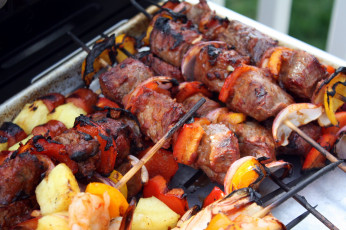 Картинка еда шашлык +барбекю поджаристый лук мясо