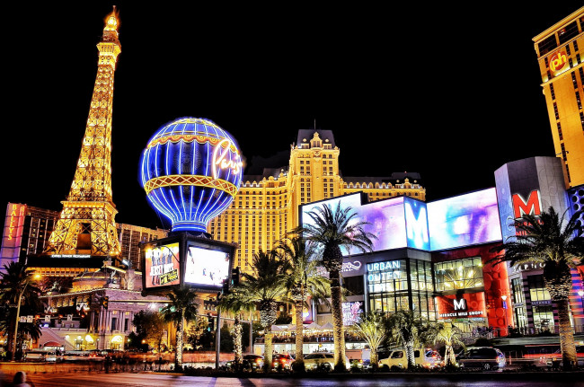 Обои картинки фото города, лас-вегас , сша, огни, пальмы, вечер