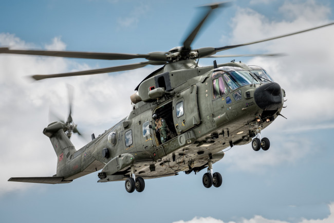 Обои картинки фото ehi-101 merlin, авиация, вертолёты, вертушка