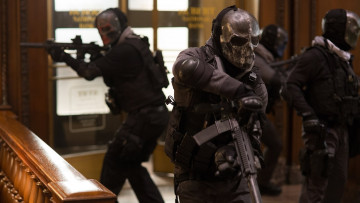 Картинка marauders кино+фильмы -unknown+ другое налетчики боевик триллер криминал кадры из фильма брюс уиллис дэйв батиста